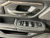 Thumbnail of 2019 Diamond Black Crystal Pearlcoat RAM 1500
