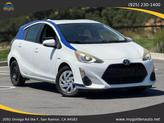 Photo of 2016 Super White Toyota Prius c