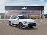 Thumbnail of 2025 Snow White Pearl Kia Niro