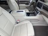 Thumbnail of 2021 Summit White GMC Yukon