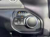 Thumbnail of 2019 Diamond Black Crystal Pearlcoat RAM 1500