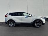 Thumbnail of 2018 White Diamond Pearl Honda CR-V