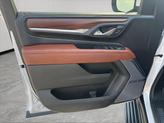 Thumbnail of 2023 White Frost Tricoat GMC Yukon