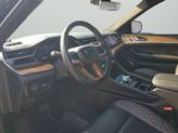 Thumbnail of 2024 Diamond Black Crystal Pearlcoat Jeep Grand Cherokee L