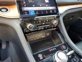 Thumbnail of 2024 Diamond Black Crystal Pearlcoat Jeep Grand Cherokee L