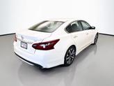 Thumbnail of 2017 Pearl White Nissan Altima