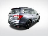 Thumbnail of 2022 Sonic Gray Pearl Honda Pilot