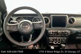 Thumbnail of 2023 Granite Crystal Metallic Clearcoat Jeep Gladiator