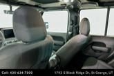 Thumbnail of 2023 Granite Crystal Metallic Clearcoat Jeep Gladiator