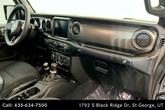 Thumbnail of 2023 Granite Crystal Metallic Clearcoat Jeep Gladiator