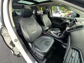 Thumbnail of 2015 White Platinum Metallic Tri-Coat Ford Edge