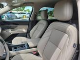 Thumbnail of 2025 White Platinum Clearcoat Metallic Lincoln Nautilus
