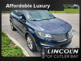 Photo of 2017 Sapphire Blue Metallic Lincoln MKC