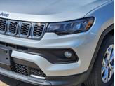 Thumbnail of 2025 Silver Zynith Metallic Clearcoat Jeep Compass