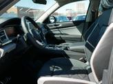 Thumbnail of 2025 Avocado Green Pearl Volkswagen Atlas