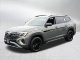 Thumbnail of 2025 Avocado Green Pearl Volkswagen Atlas
