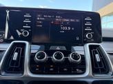 Thumbnail of 2021 Glacial White Pearl Kia Sorento