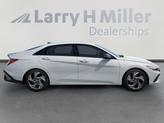 Thumbnail of 2025 White Hyundai ELANTRA