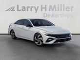 Thumbnail of 2025 White Hyundai ELANTRA