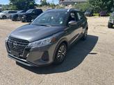 Thumbnail of 2024 Gun Metallic Nissan Kicks