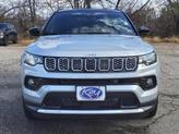 Thumbnail of 2025 Silver Zynith Metallic Clearcoat Jeep Compass