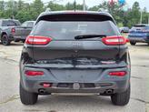 Thumbnail of 2016 Brilliant Black Crystal Pearlcoat Jeep Cherokee