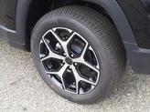 Thumbnail of 2025 Diamond Black Crystal Pearlcoat Jeep Compass