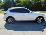 Thumbnail of 2016 White INFINITI QX50