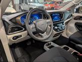 Thumbnail of 2017 Gray Chrysler Pacifica