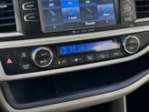 Thumbnail of 2018 Celestial Silver Metallic Toyota Highlander