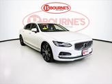 Photo of 2022 Crystal White Metallic Volvo S90