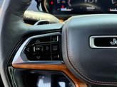 Thumbnail of 2022 Diamond Black Jeep Grand Cherokee