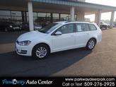 Photo of 2016 White Volkswagen Golf SportWagen