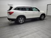 Thumbnail of 2017 White Diamond Pearl Honda Pilot