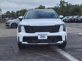 Thumbnail of 2025 Glacial White Pearl Kia Sorento