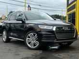 Photo of 2019 Mythos Black Metallic Audi Q5