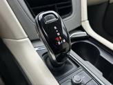 Thumbnail of 2021 Crystal White Tricoat Cadillac XT6