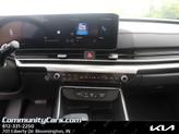 Thumbnail of 2026 Snow White Pearl Kia Carnival