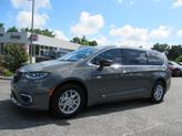 Thumbnail of 2025 Ceramic Gray Clearcoat Chrysler Pacifica