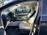 Thumbnail of 2022 Agate Black Metallic Ford Edge