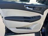 Thumbnail of 2022 Agate Black Metallic Ford Edge