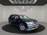 Photo of 2018 Magnetic Black Nissan Pathfinder