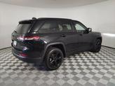 Thumbnail of 2023 Diamond Black Crystal Pearlcoat Jeep Grand Cherokee