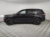 Thumbnail of 2023 Diamond Black Crystal Pearlcoat Jeep Grand Cherokee