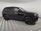 Thumbnail of 2023 Diamond Black Crystal Pearlcoat Jeep Grand Cherokee