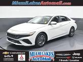 Photo of 2024 White Hyundai ELANTRA
