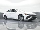 Thumbnail of 2024 White Hyundai ELANTRA