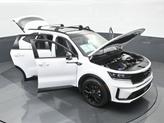 Thumbnail of 2023 Glacial White Pearl Kia Sorento