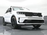 Thumbnail of 2023 Glacial White Pearl Kia Sorento