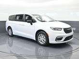 Thumbnail of 2025 Bright White Clearcoat Chrysler Pacifica